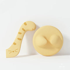 Pet Food Can Lid And One Can Spoon