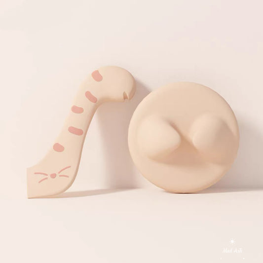 Pet Food Can Lid And One Can Spoon