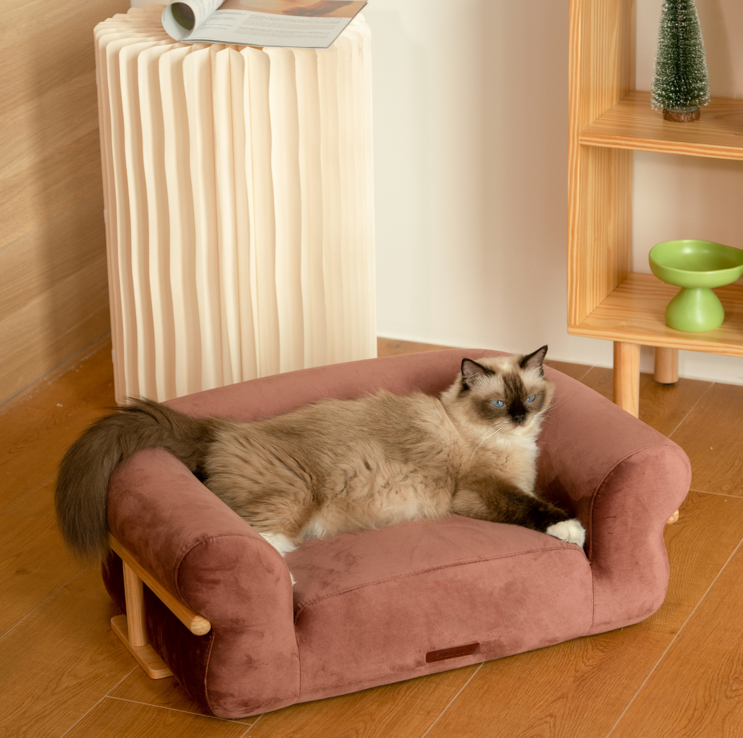 KAMA MUTA Bread Pet Bed - Italian-Inspired Design with Memory Foam and Ash Wood Frame-Petroom KAMA MUTA Bread Pet Bed - Italian-Inspired Design with Memory Foam and Ash Wood Frame-Petroom