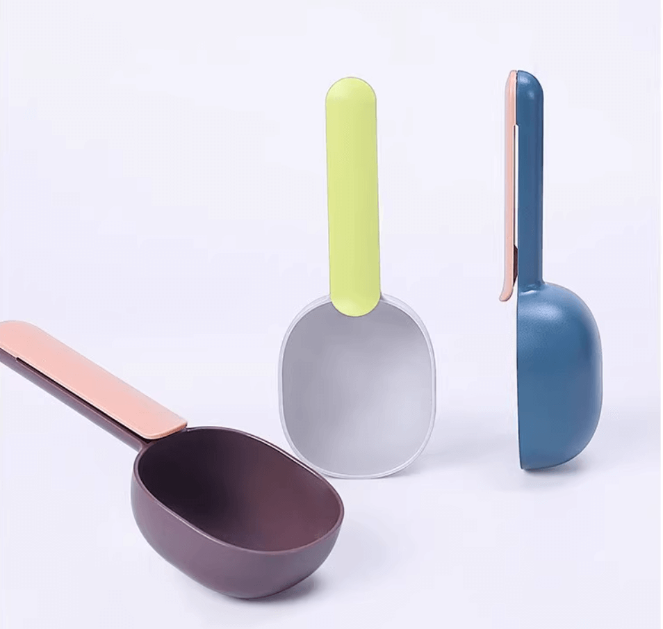 Long Handle With Clip Pet Food Scoop For Dog And Cat-Petroom