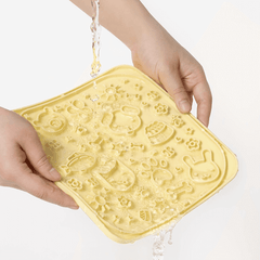 Mango Slow Feeder Lick Mat – Fun & Calming Treat Time for Cats & Small Dogs-Petroom