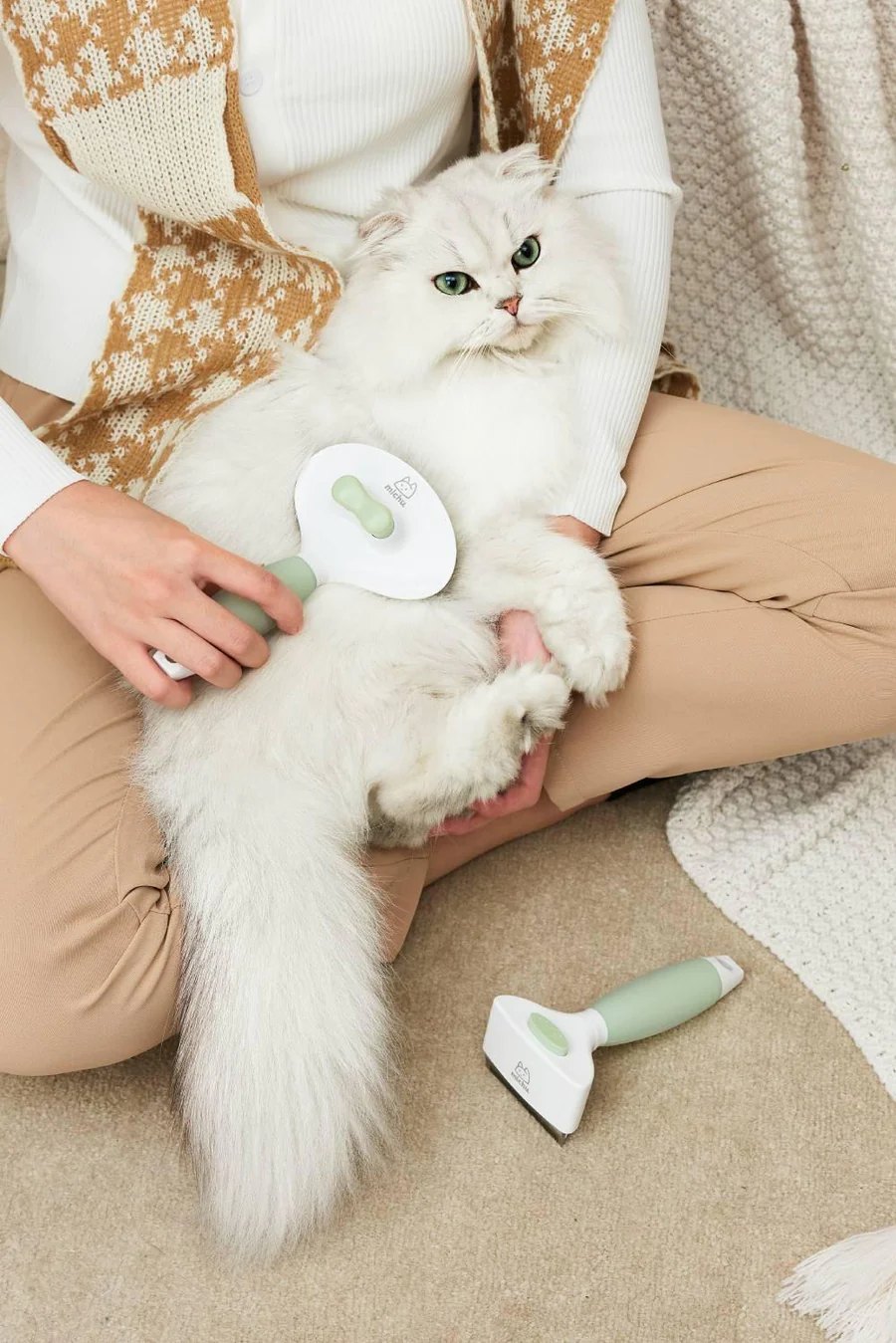 Michu Shedding Rake - The Ultimate Undercoat Grooming Tool for Australian Pet Owners-Petroom