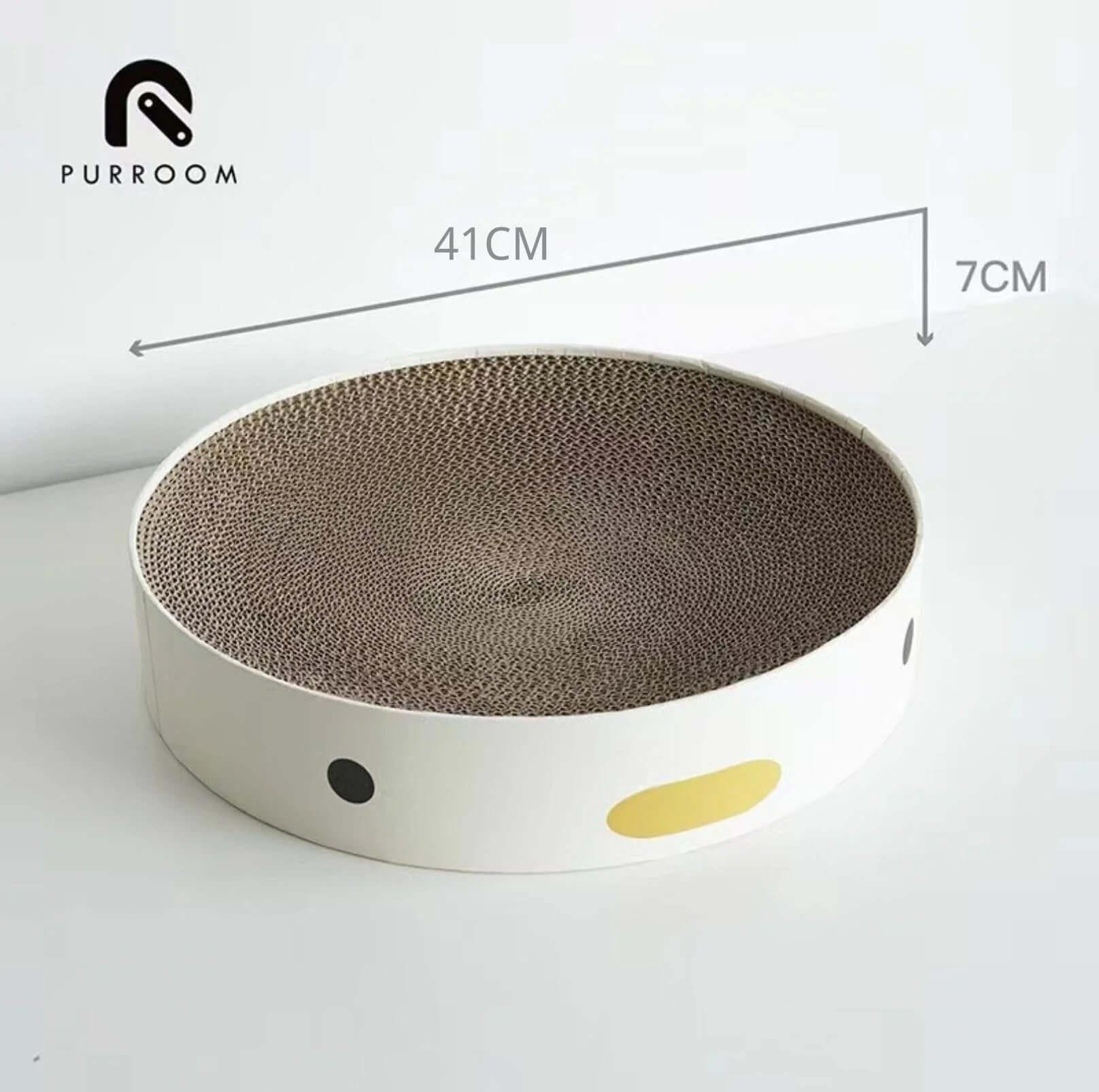 Round cardboard cat scratcher with 41cm diameter, white base, black and yellow accents, ideal for cats to scratch and play.