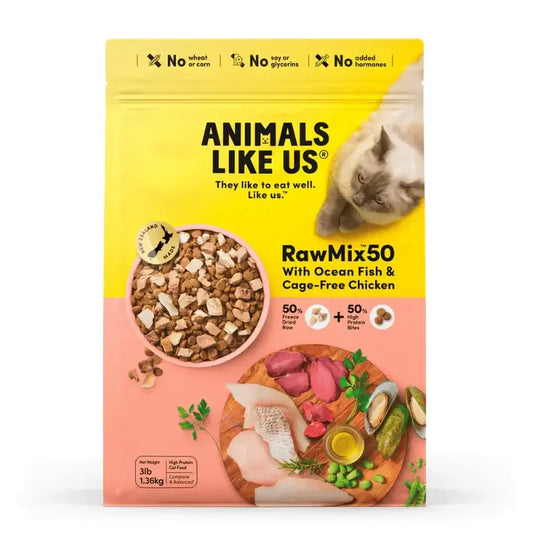 Animals Like Us Freeze Dried Raw Mix 50 Ocean Fish with Chicken Cat Food 1.36 kg packaging and ingredients display.