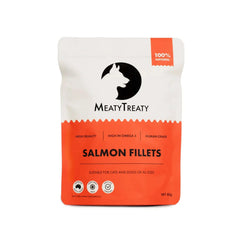 Salmon Fillet Freeze Dried Treats For Cats & Dogs 80g package by MeatyTreaty, featuring human-grade salmon fillets.