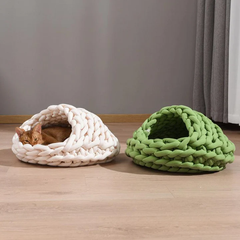 Michu Handmade Luxurious Feline Haven Comfort Cat Bed– Exquisite Design