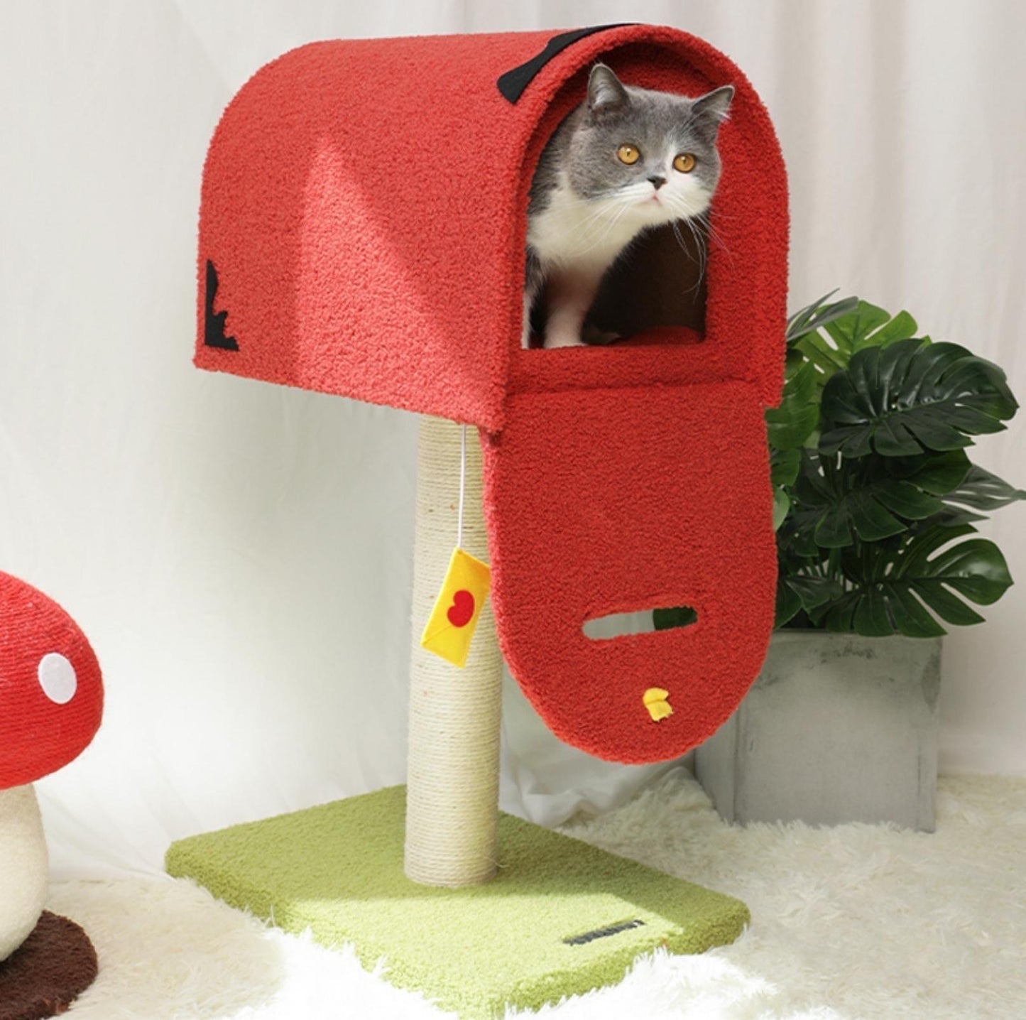 Lucky Seven Cute Mailbox Sisal Cat Scratching Post Tree with Interactive Window