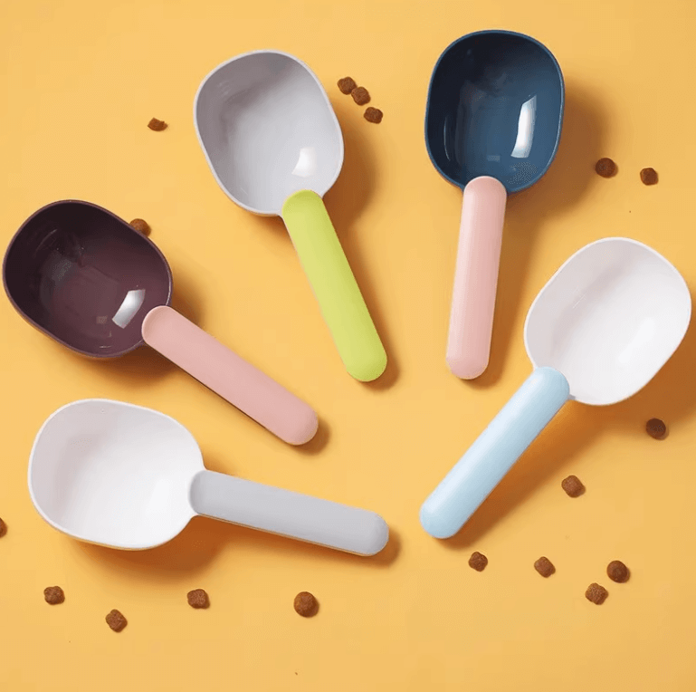 Long Handle With Clip Pet Food Scoop For Dog And Cat-Petroom