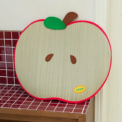 ZEZE Apple-Shaped Woven Rush Grass Pet Mat